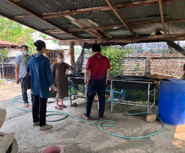 คณะวิจัย โครงการ “การพัฒนานวัตกรรมเพื่อการแก้ปัญหาผักตบชวาในแม่น้ำวังภายใต้หลักปรัชญาเศรษฐกิจพอเพียง