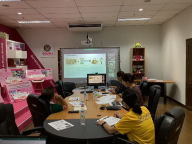 คณะวิจัย โครงการ “การพัฒนานวัตกรรมเพื่อการแก้ปัญหาผักตบชวาในแม่น้ำวังภายใต้หลักปรัชญาเศรษฐกิจพอเพียง