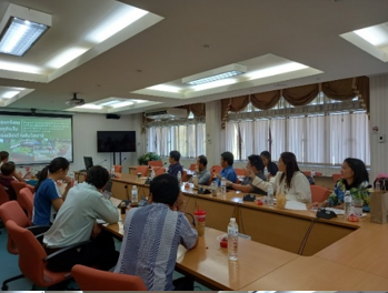 คณะวิจัย โครงการ “การพัฒนานวัตกรรมเพื่อการแก้ปัญหาผักตบชวาในแม่น้ำวังภายใต้หลักปรัชญาเศรษฐกิจพอเพียง